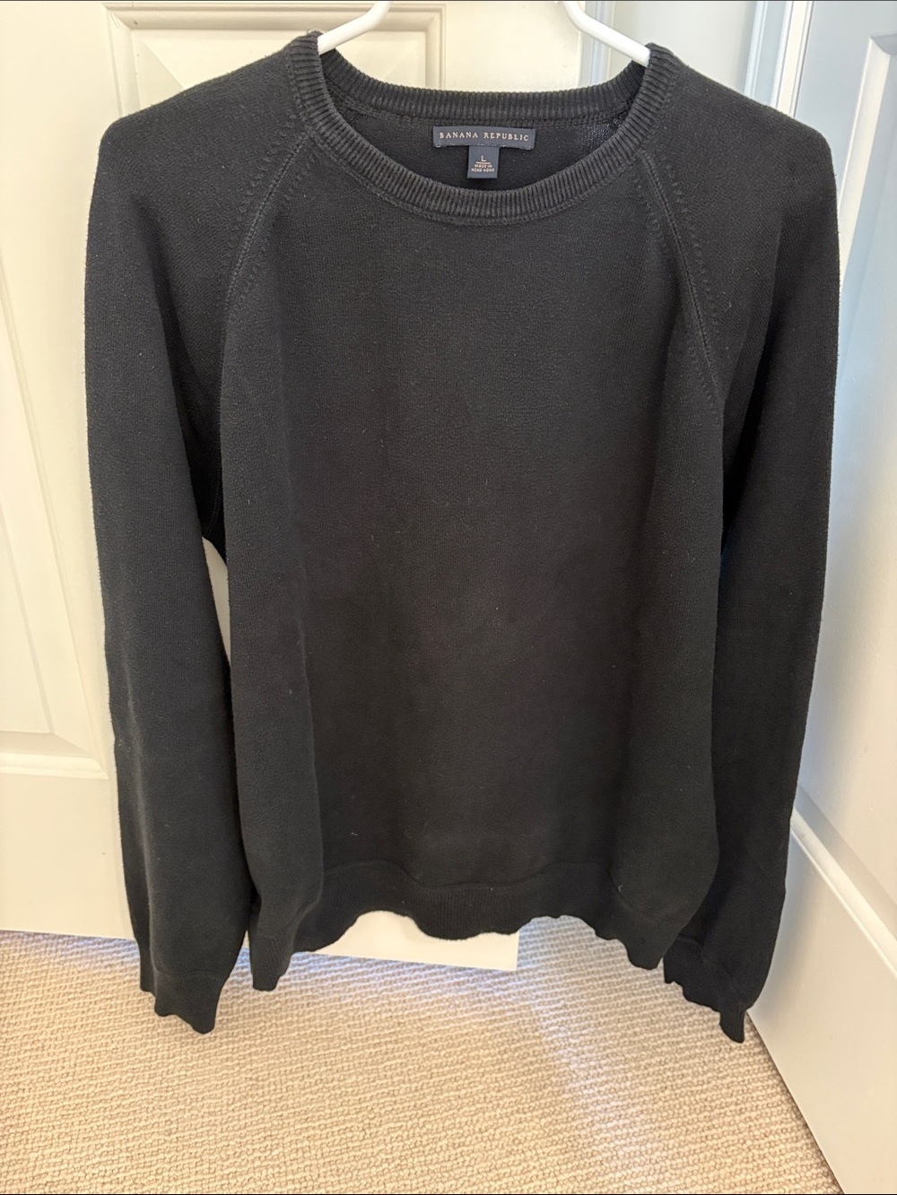 Banana Republic Men’s Black Crewneck Pullover Sweater
